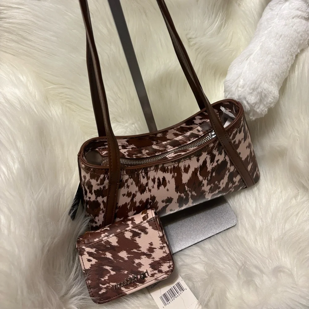 Madden Girl Shoulder Bag w/wallet - Picture 3 of 5